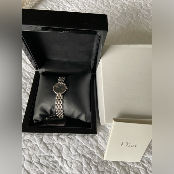 DIOR Watch With Diamonds - Picture 16 of 16